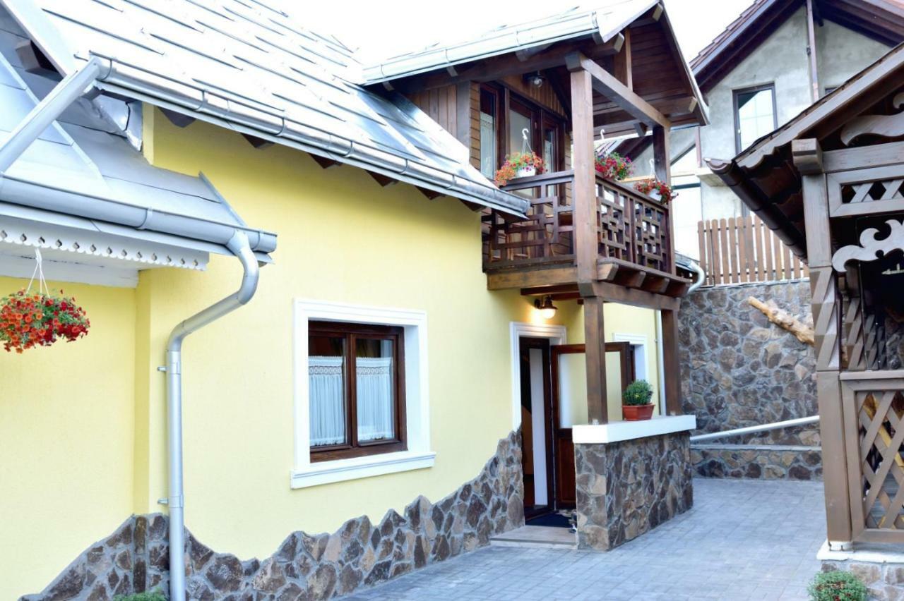 Casuta De Poveste Targu Neamt Exterior foto